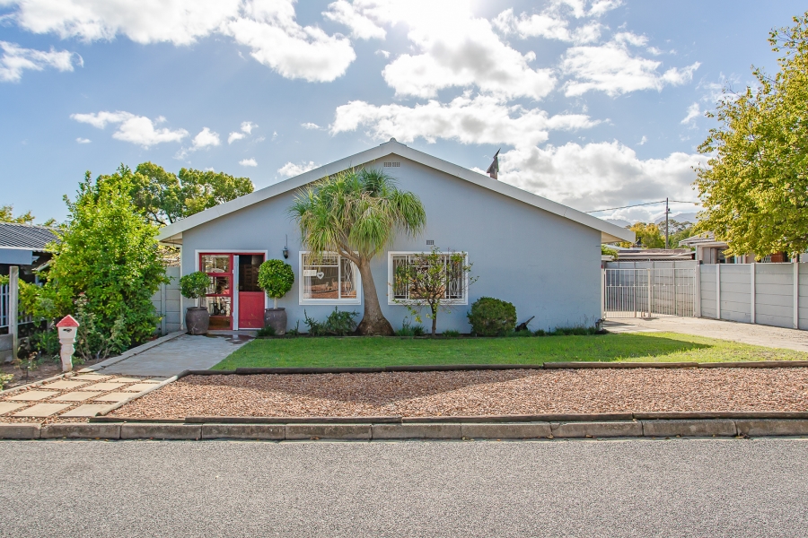 3 Bedroom Property for Sale in Ranzadale Western Cape